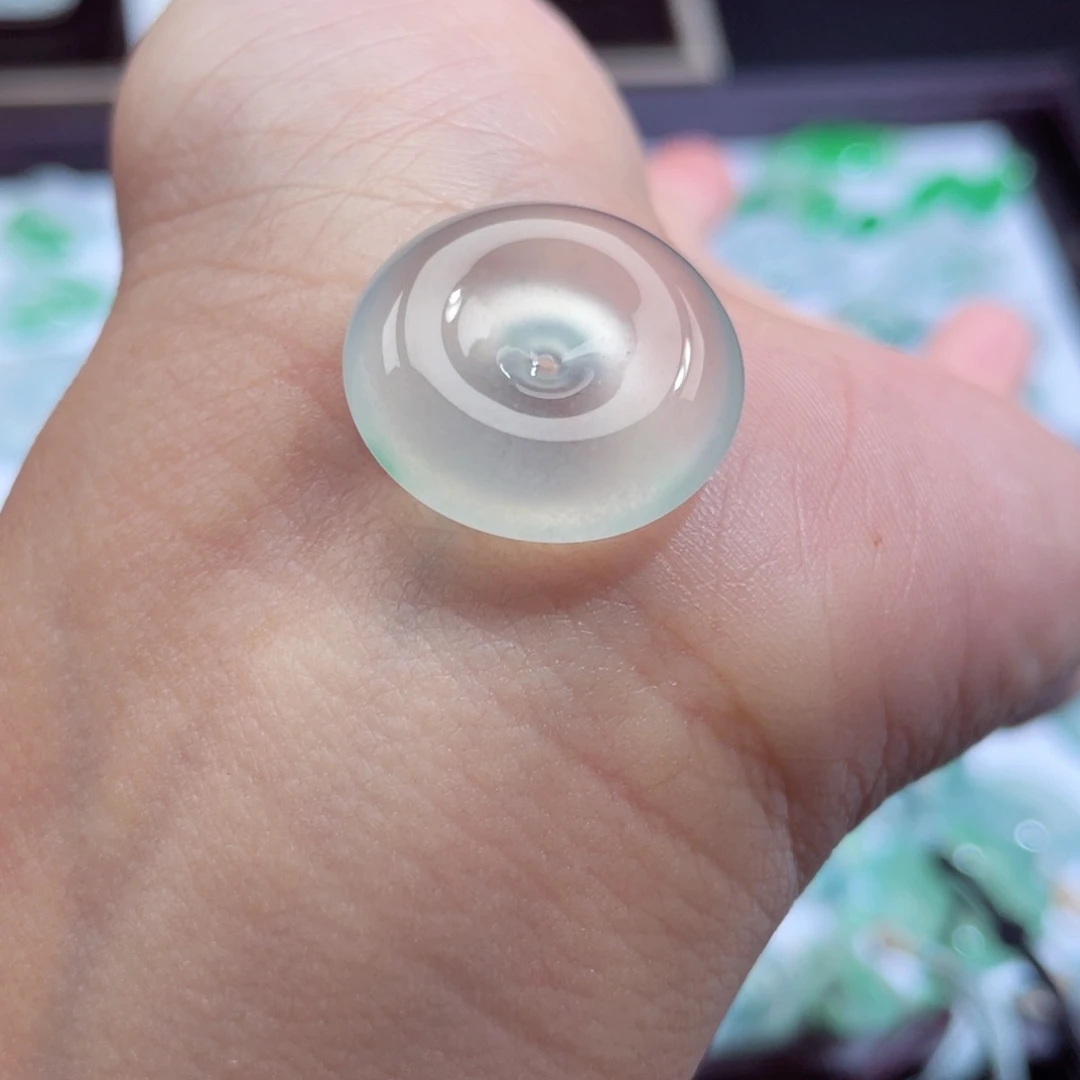 颈饰未镶嵌翡翠平安扣