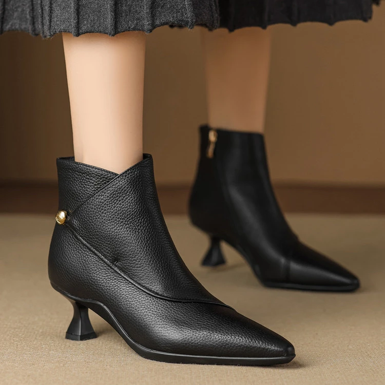 里外纯皮～头层牛皮7cm尖头复古中跟短靴显瘦气质瘦瘦靴细跟时装靴