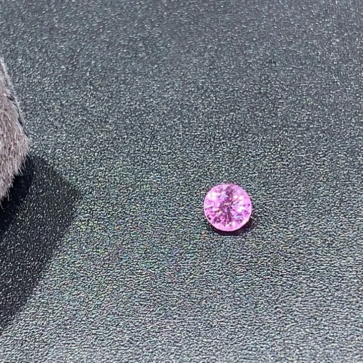 裸石彩色蓝宝石0.28克拉