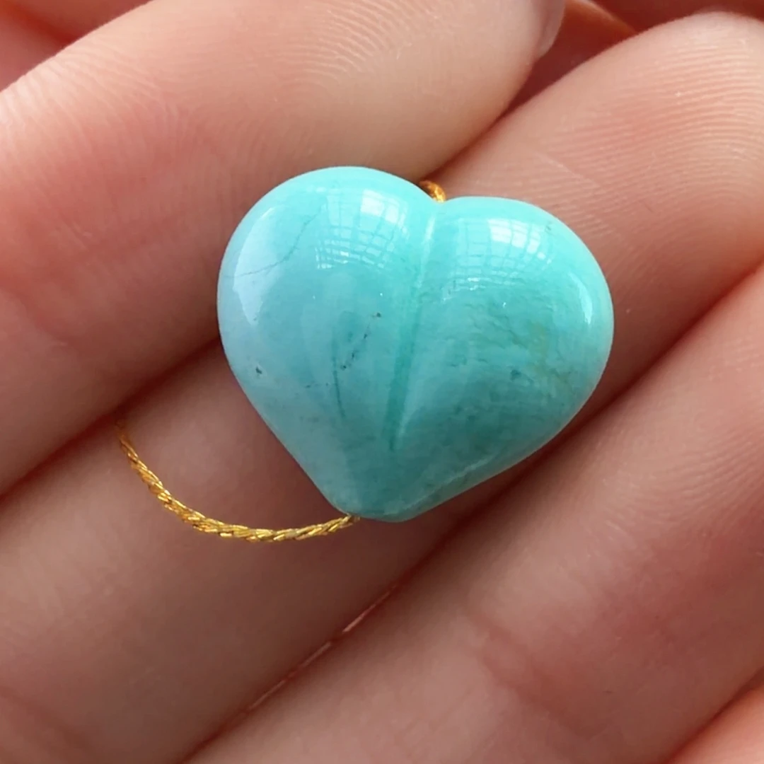 绿松石未镶嵌颈饰