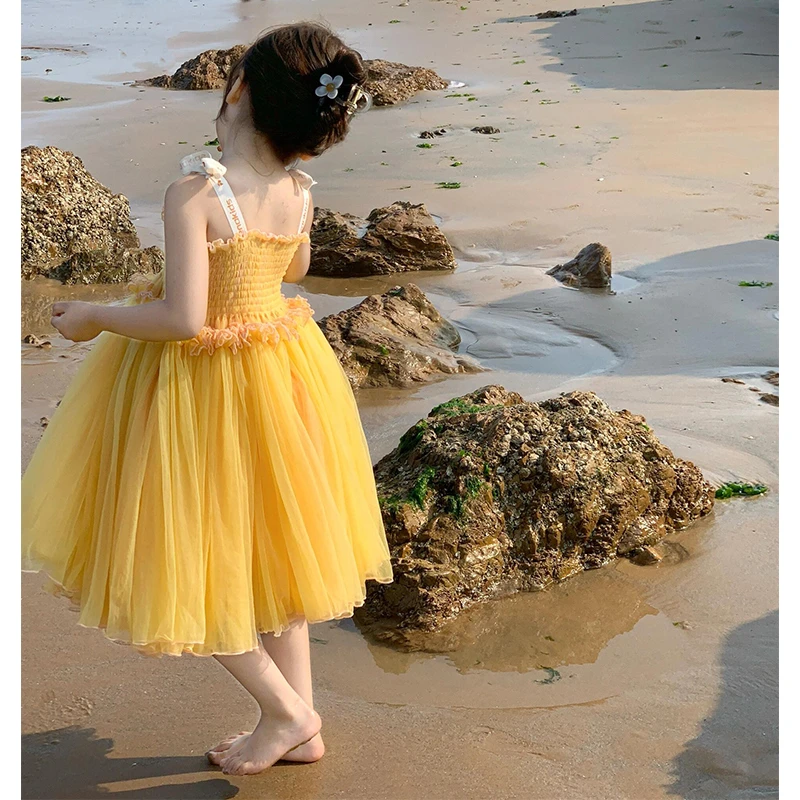 2025新款女童夏装洋气吊带连衣裙女孩公主裙儿童夏季海边度假裙子