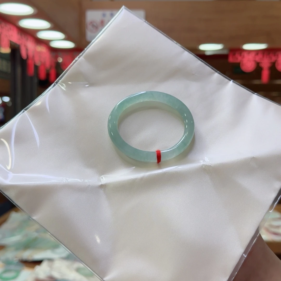 翡翠未镶嵌手镯翡翠