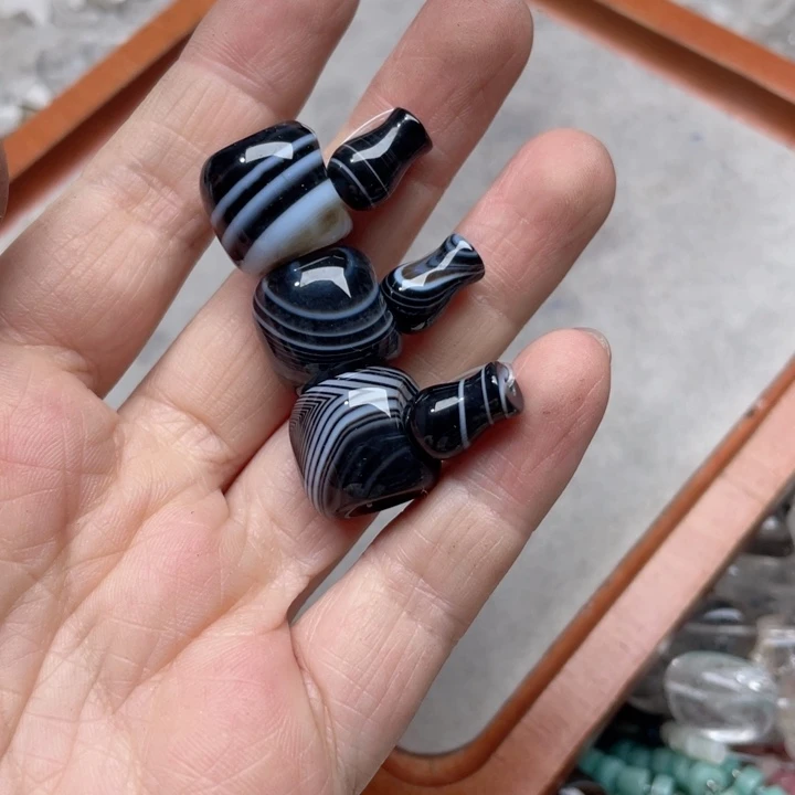 玛瑙/玉髓合金珠宝半成品一套14m黑蚕丝玛瑙三通