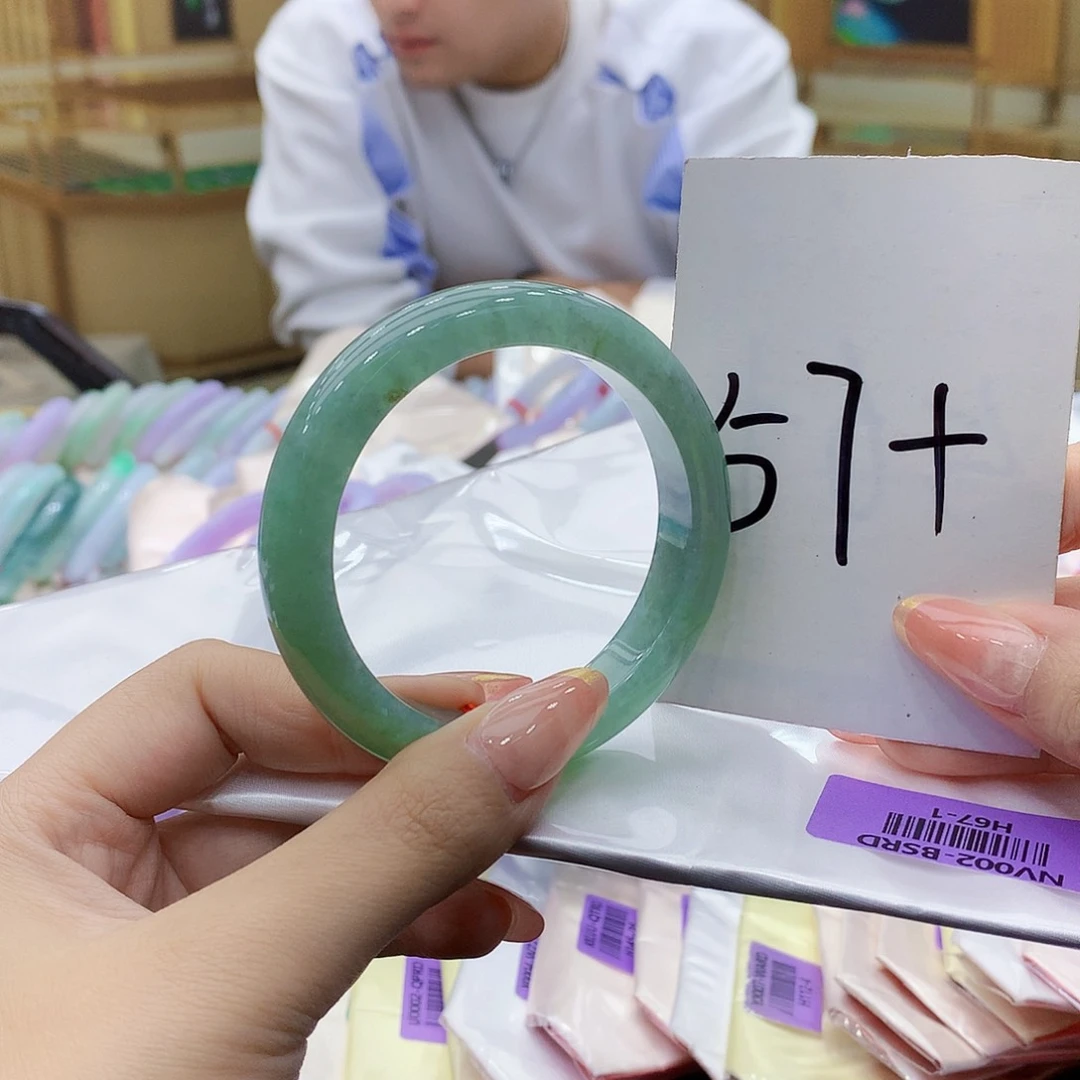 未镶嵌手镯翡翠000……