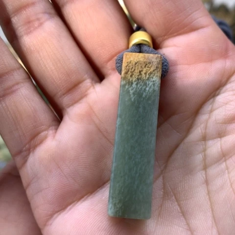 【闪购商品】未镶嵌岫岩河磨玉(透闪石质玉)挂件
