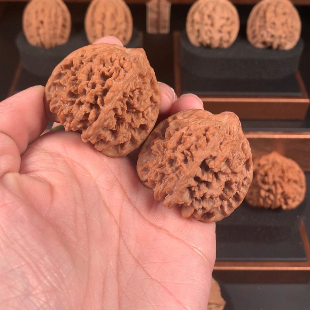 不***默文玩核桃吊坠暴雪