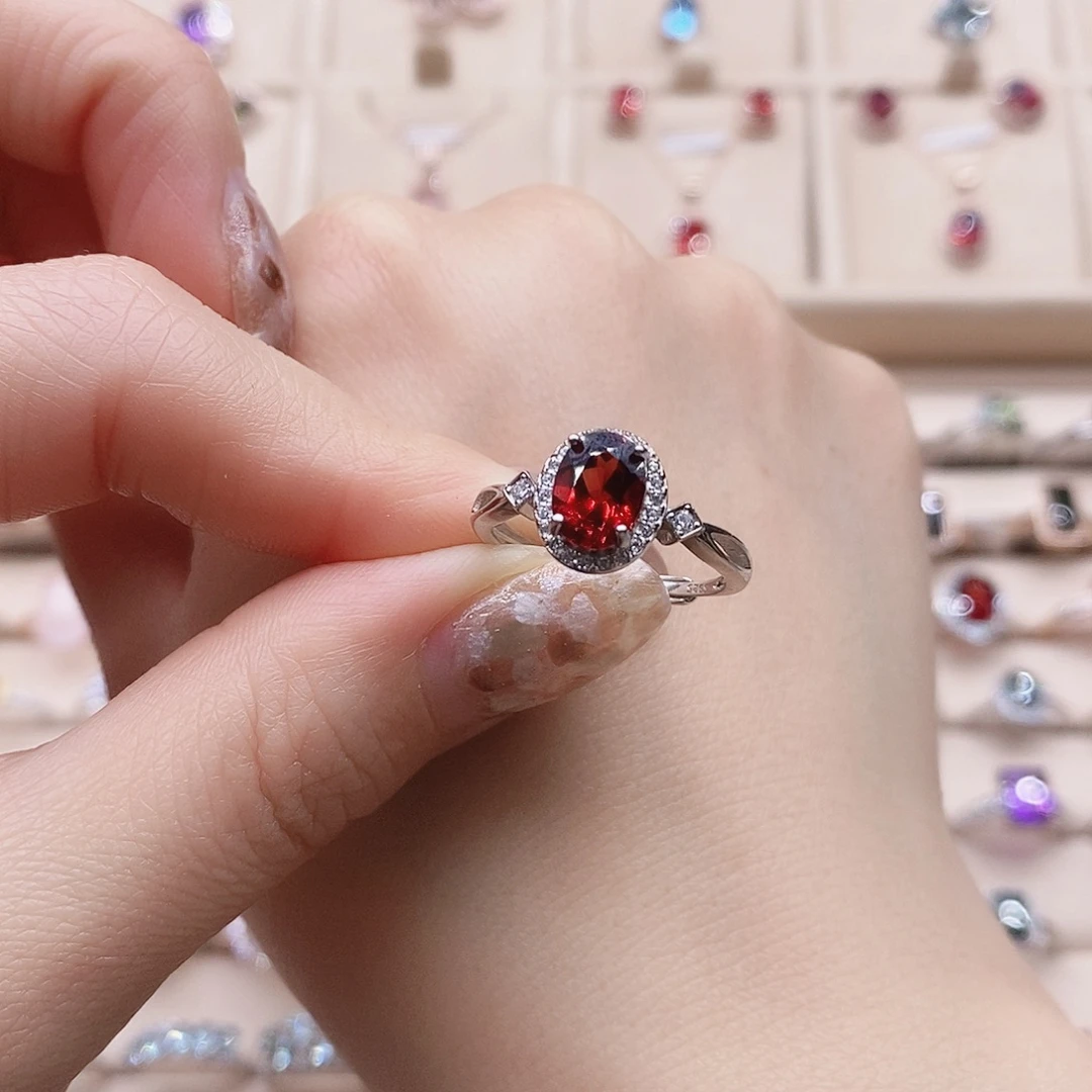 银S925镶嵌石榴石戒指戒指
