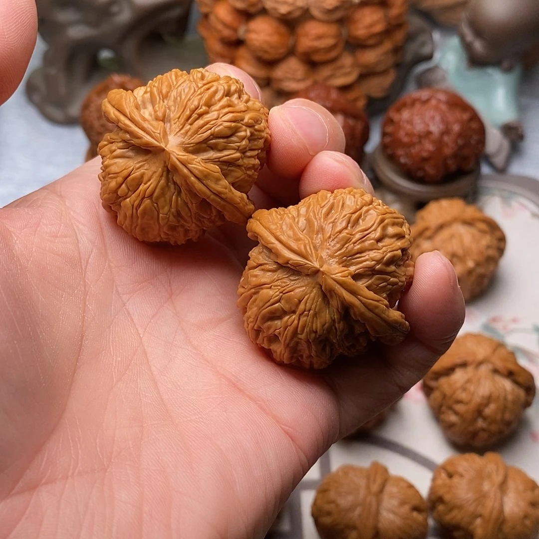 z***斗把件文玩核桃白狮子