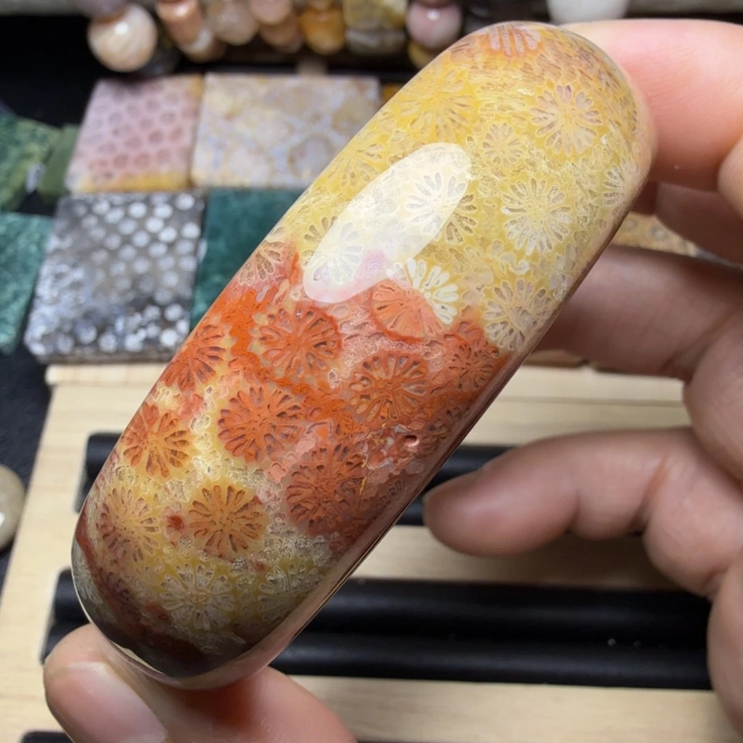 硅化玉未镶嵌纯天然色有机玉石保真色59圈口