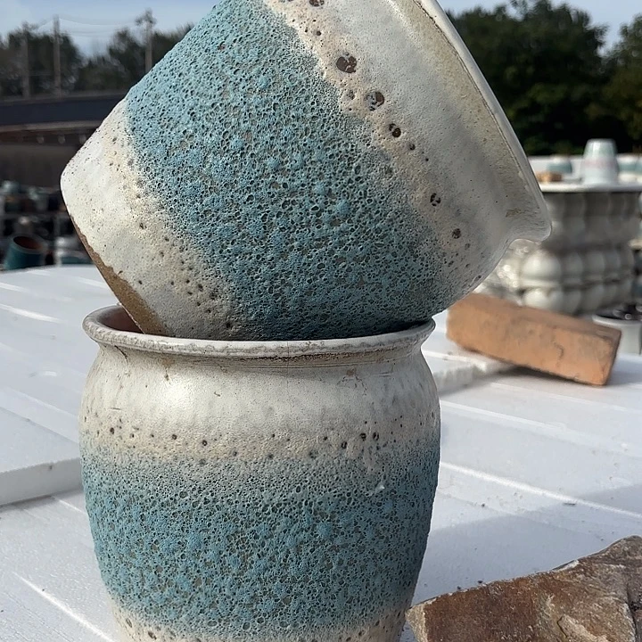 紫砂花盆蓝泡泡两个口径20高度21
