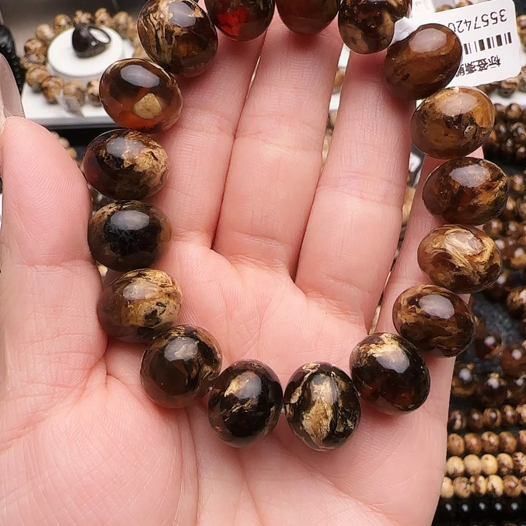 大***哥琥珀未镶嵌手链抚顺琥珀