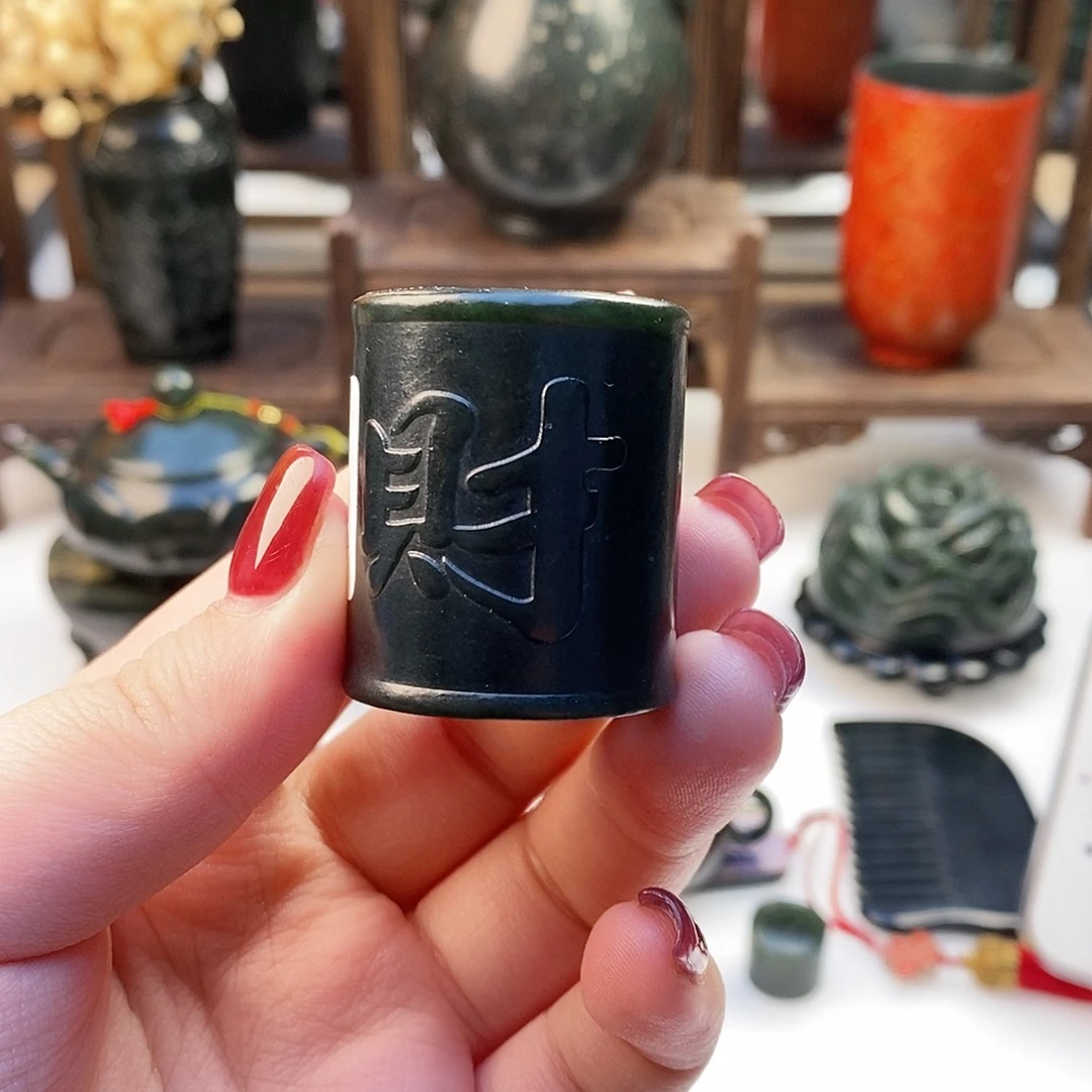 未镶嵌和田玉摆件