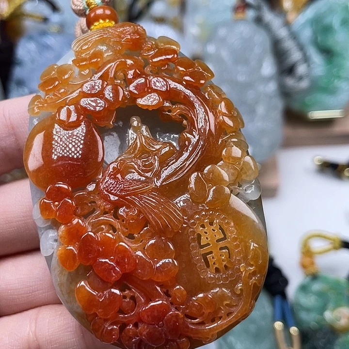 谷***号翡翠未镶嵌颈饰天然