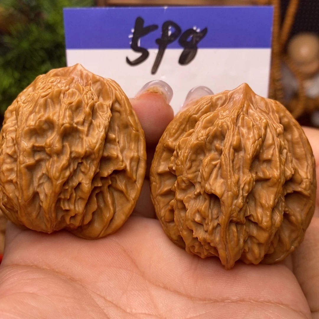 文玩核桃吊坠长****！虎头。边。44