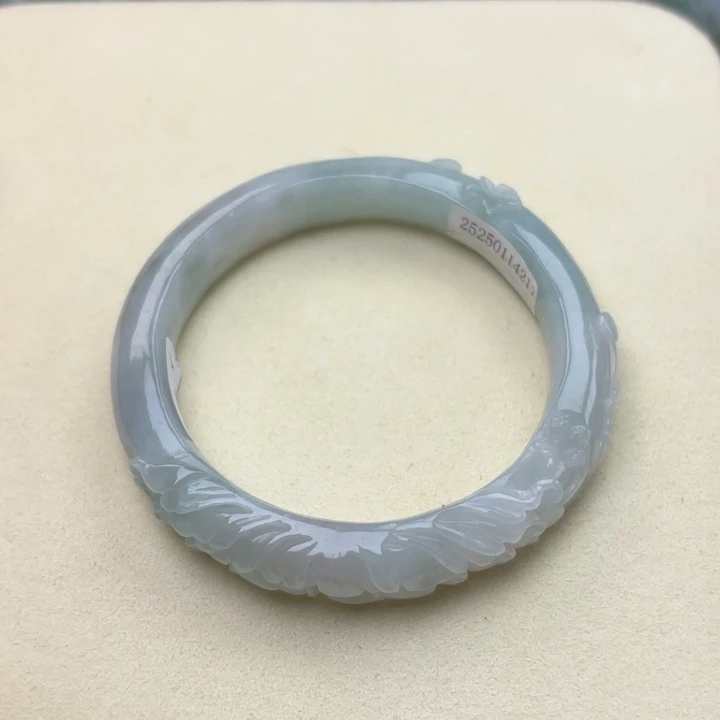 翡翠未镶嵌手镯53.4圈205