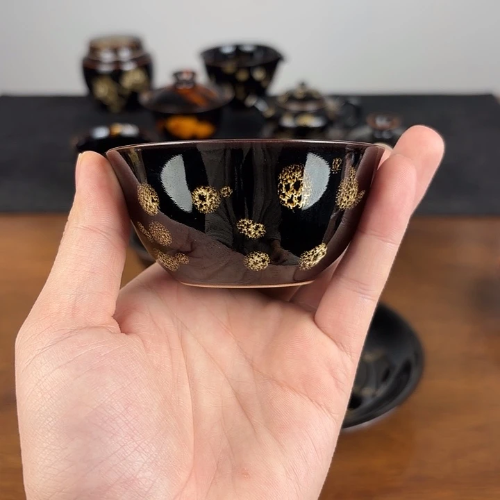 瓷点彩鹧鸪斑卧足缸杯