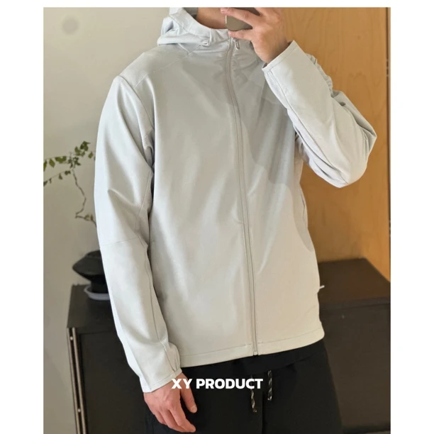 XY察外【LU感皮肤】抗皱四面弹运动夹克连帽冲锋衣软壳皮肤衣3233