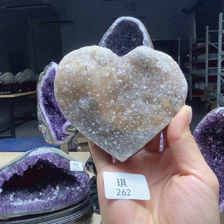 大型摆件（非配饰）紫晶未镶嵌