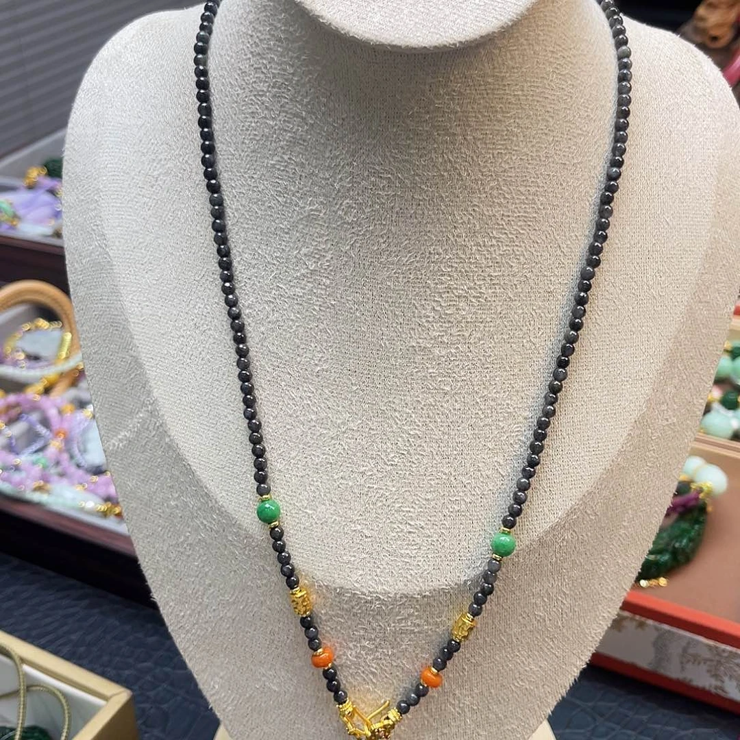 翡翠未镶嵌项链炸