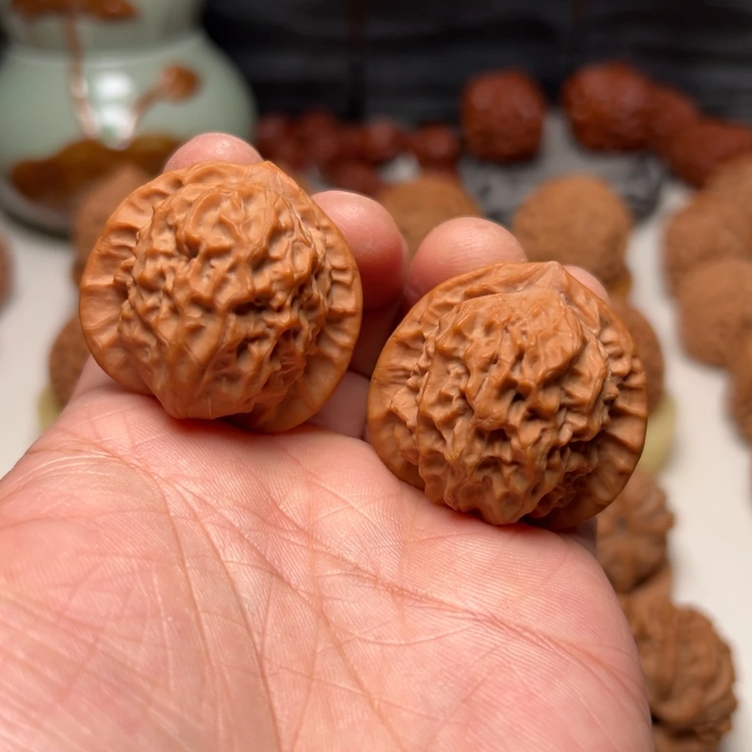 把件文玩核桃迎新价37瓷娃娃