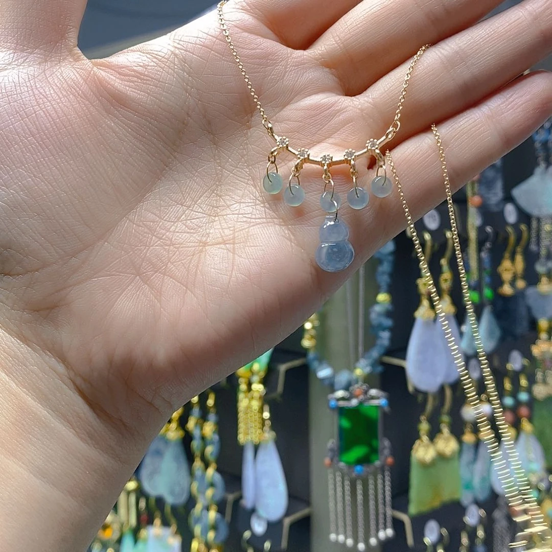 未镶嵌翡翠耳饰翡翠