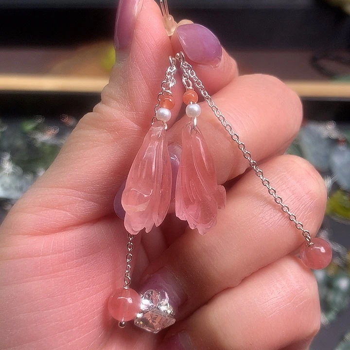 未镶嵌蛇纹石玉耳饰