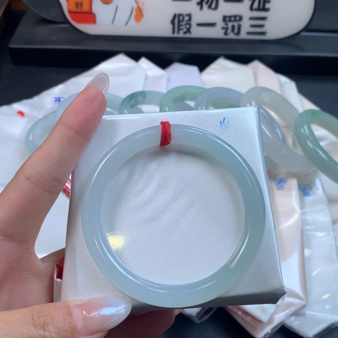 *****翡翠未镶嵌手镯53.3圈口