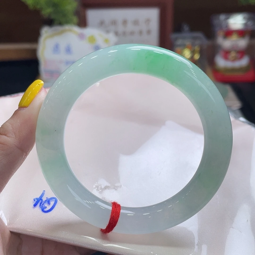 翡翠手镯未镶嵌53.2冰甜绿 强推