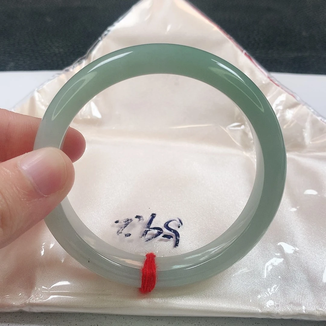 未镶嵌手镯翡翠332