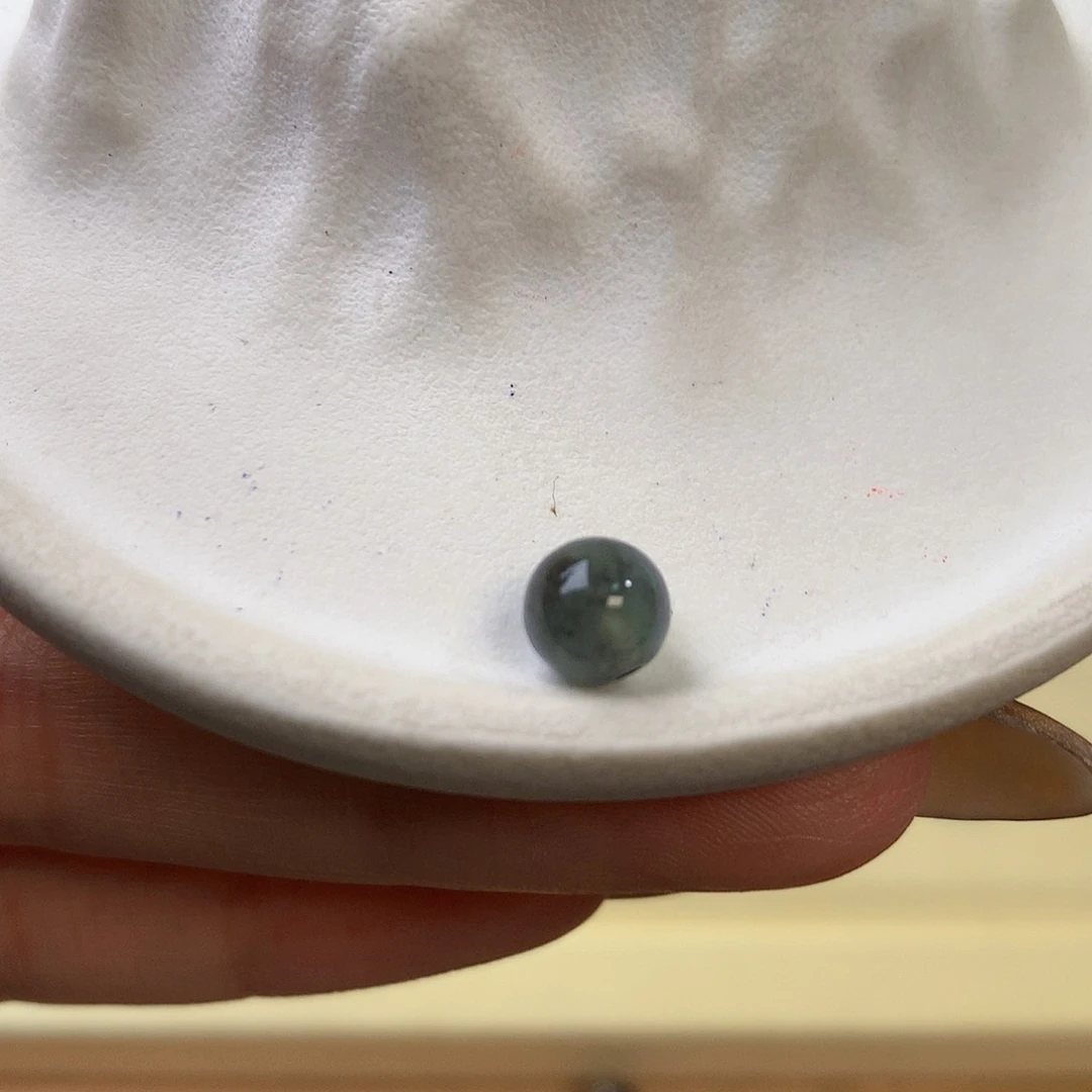 翡翠未镶嵌胸饰特色乌鸡 卡6.4