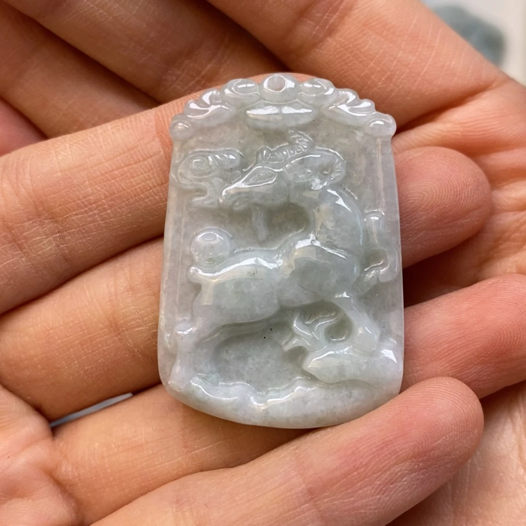 翡翠颈饰未镶嵌张*羊