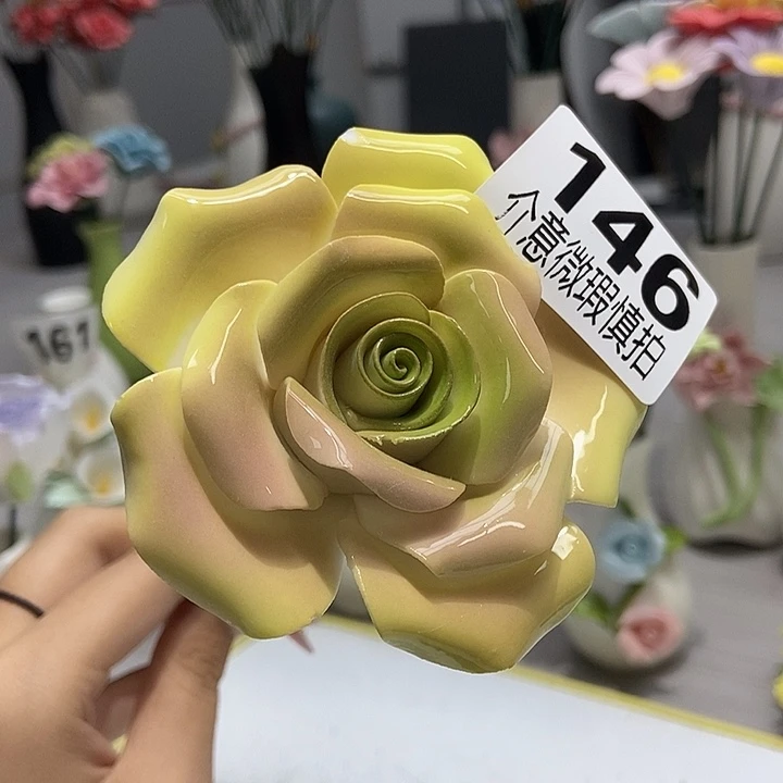 陶瓷纯手工捏花设计