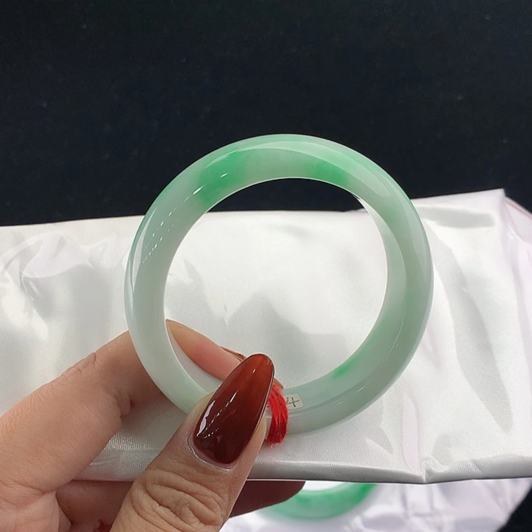 【闪购商品】未镶嵌手镯翡翠正54
