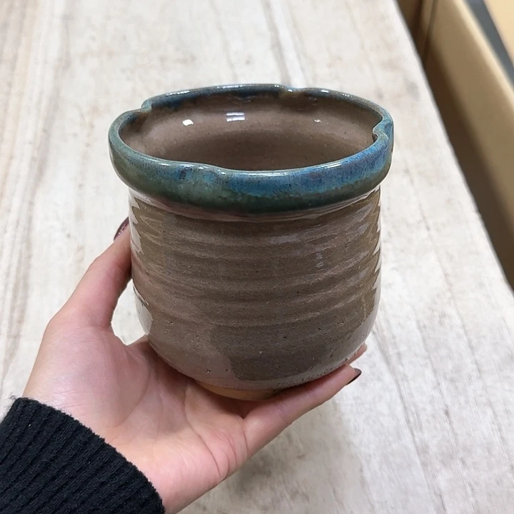 瓷片噗哈哈哈哈哈哈哈哈哈我笑