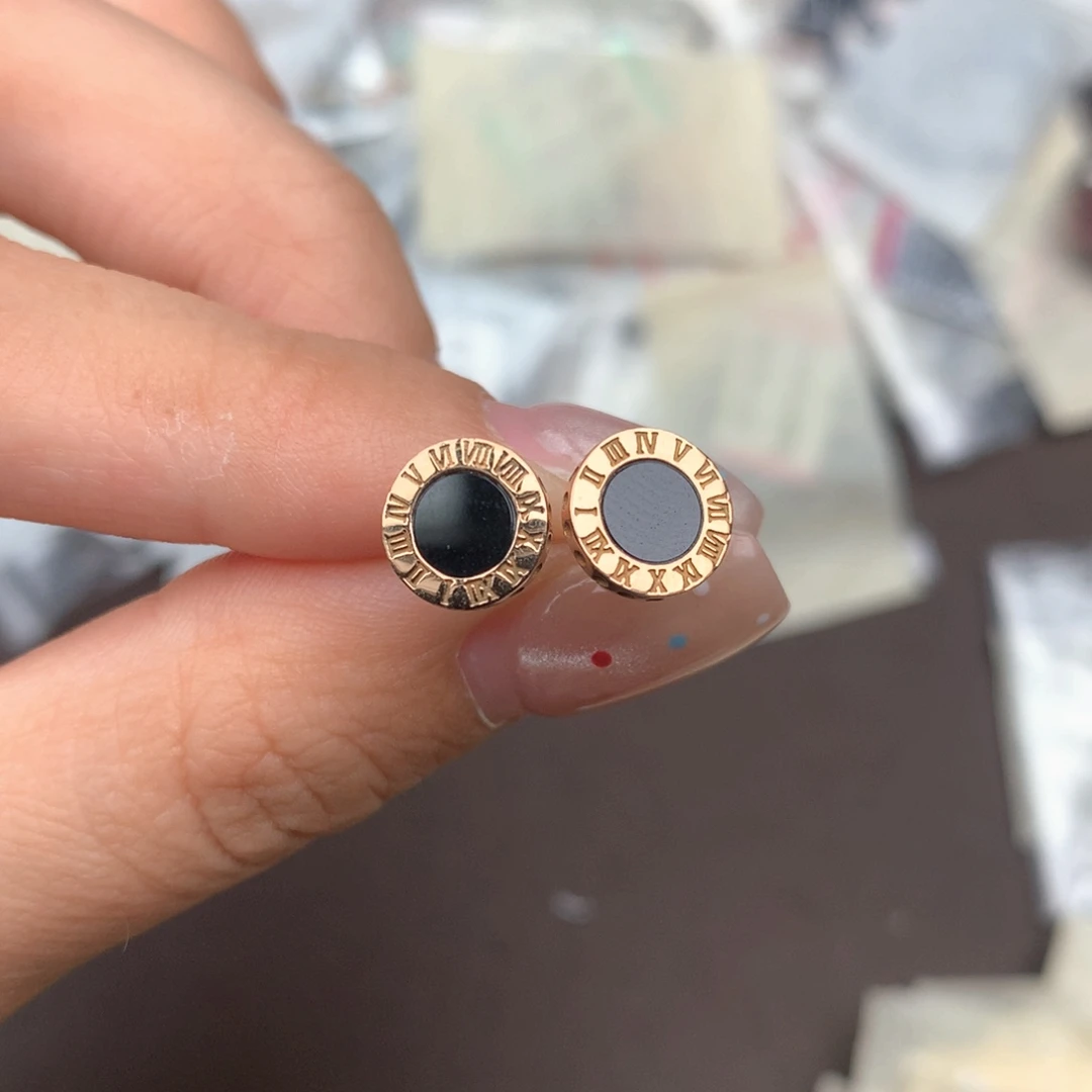 翔****翡翠18K金镶嵌挂件