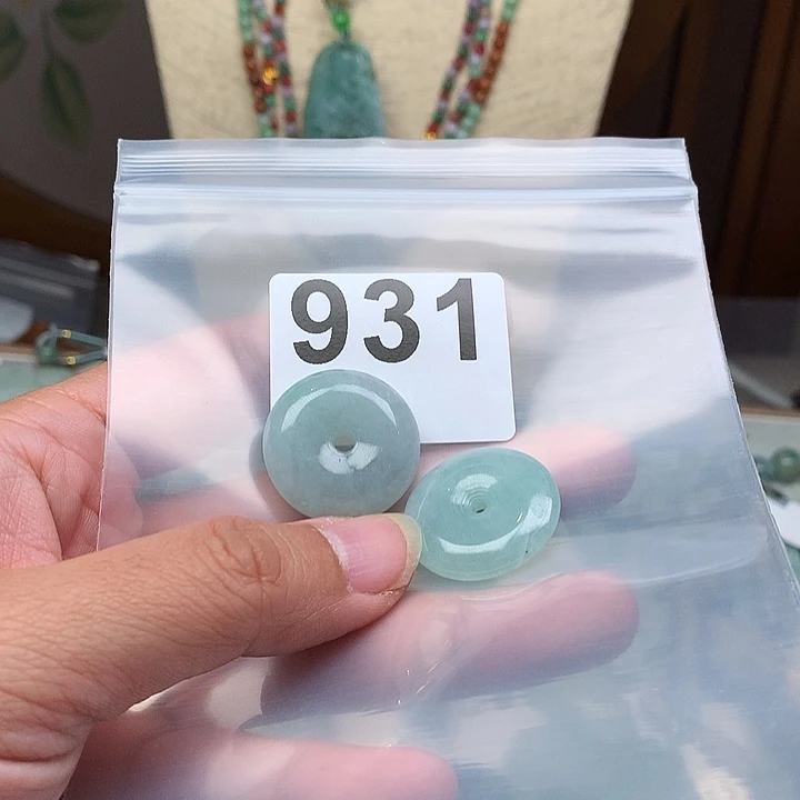 翡翠颈饰未镶嵌忠*翡翠