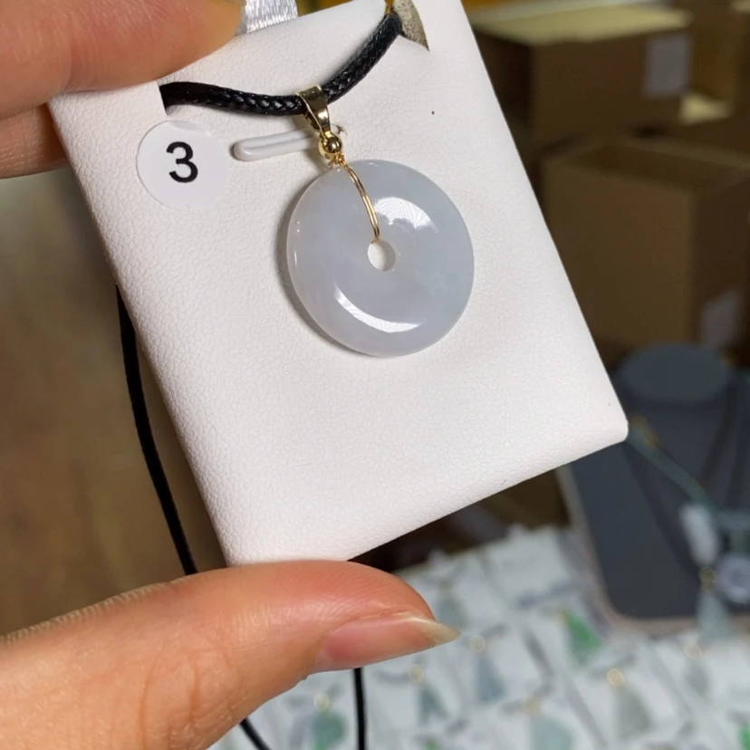 【闪购商品】翡翠未镶嵌颈饰