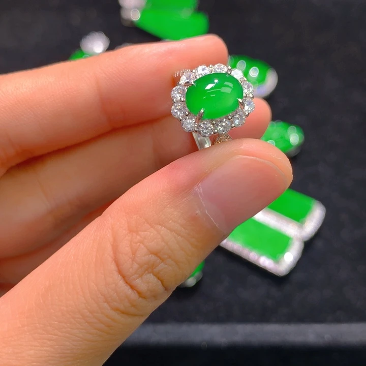 翡翠戒指银S925镶嵌一个