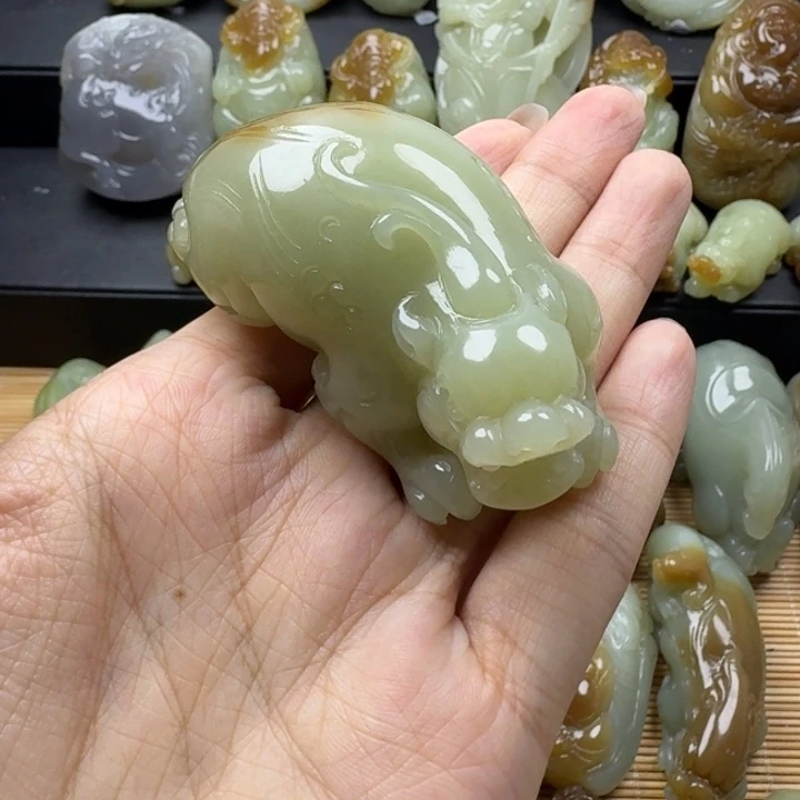 回***忆和田玉未镶嵌把件