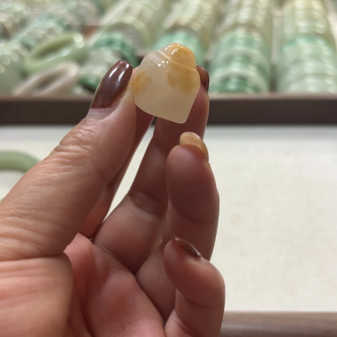 未镶嵌手镯东陵石深****亮