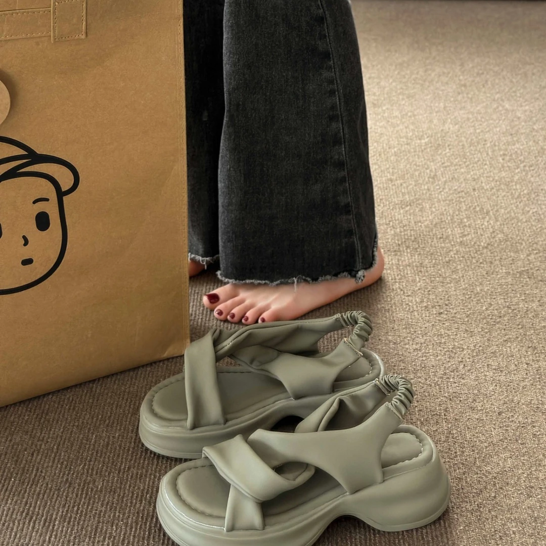凉鞋女夏季外穿2024新款高级感松糕厚底休闲百搭配裙子沙滩罗马鞋