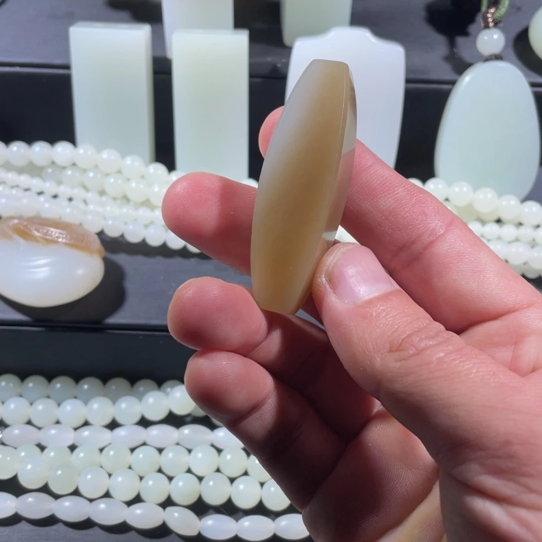 和田玉未镶嵌项链勒子