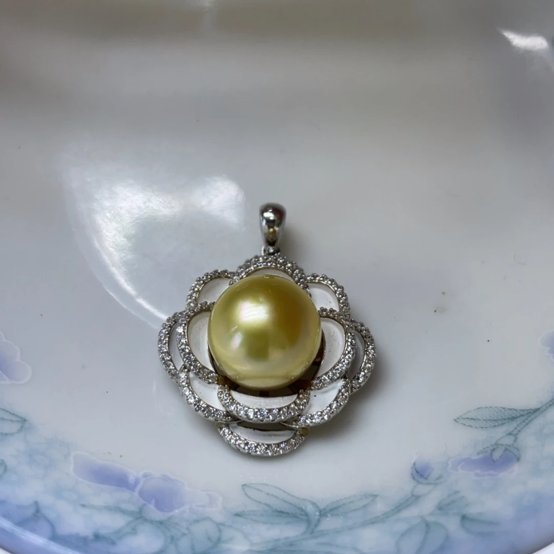 颈饰海水珍珠未镶嵌