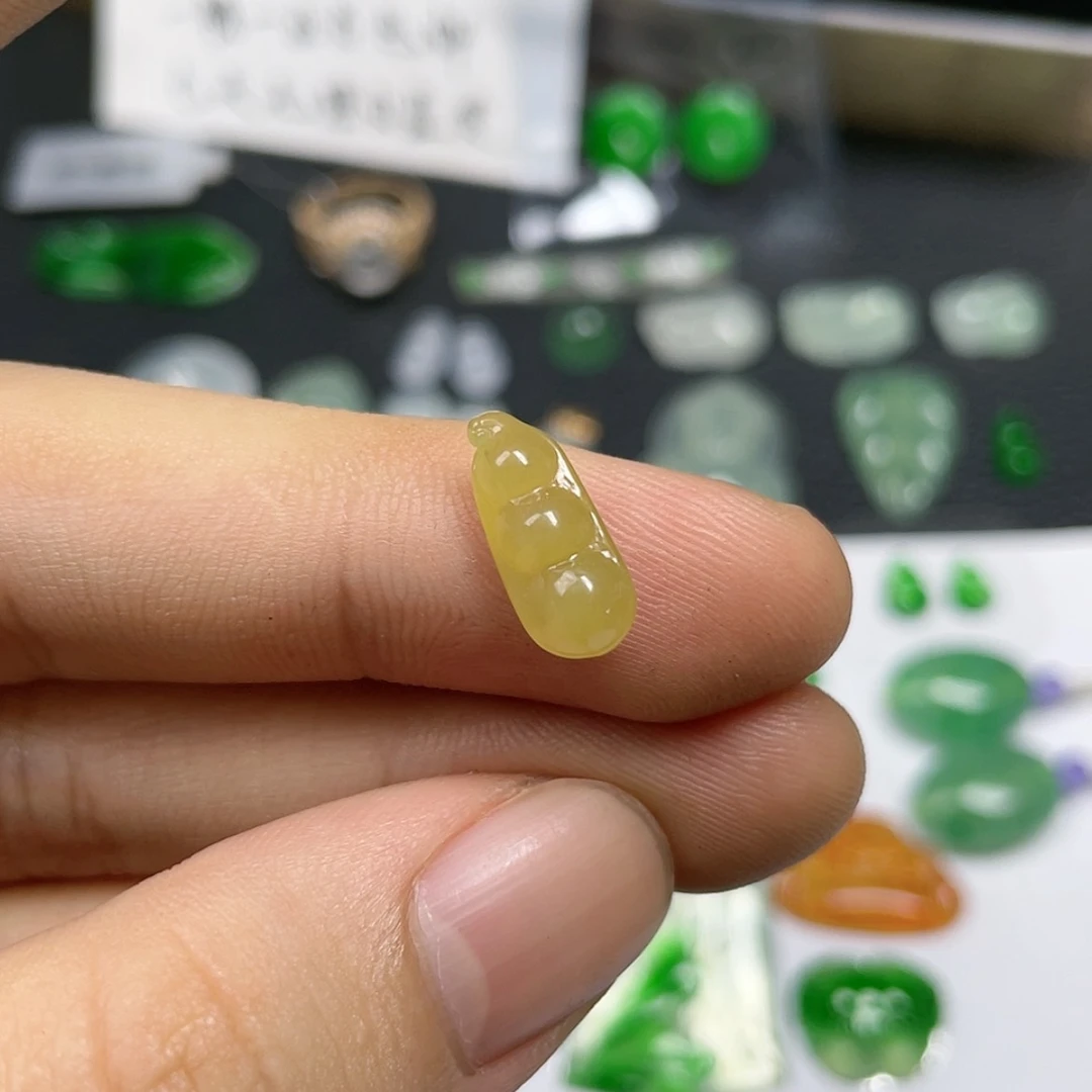 【闪购商品】颈饰未镶嵌翡翠豆子