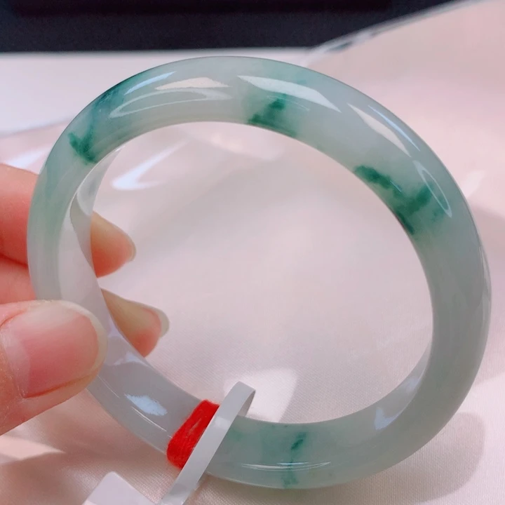 下***天翡翠未镶嵌手镯56。57