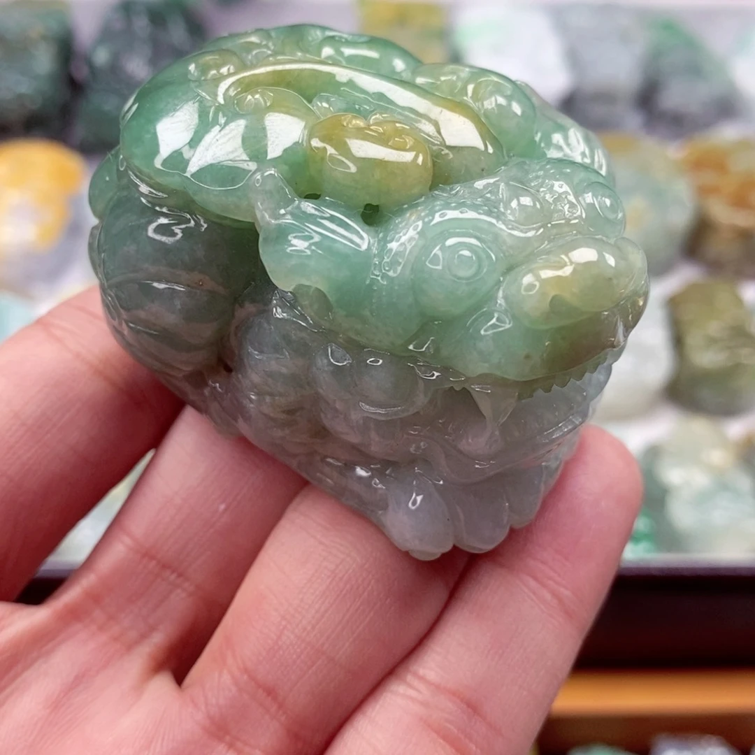 翡翠颈饰未镶嵌子*翡翠