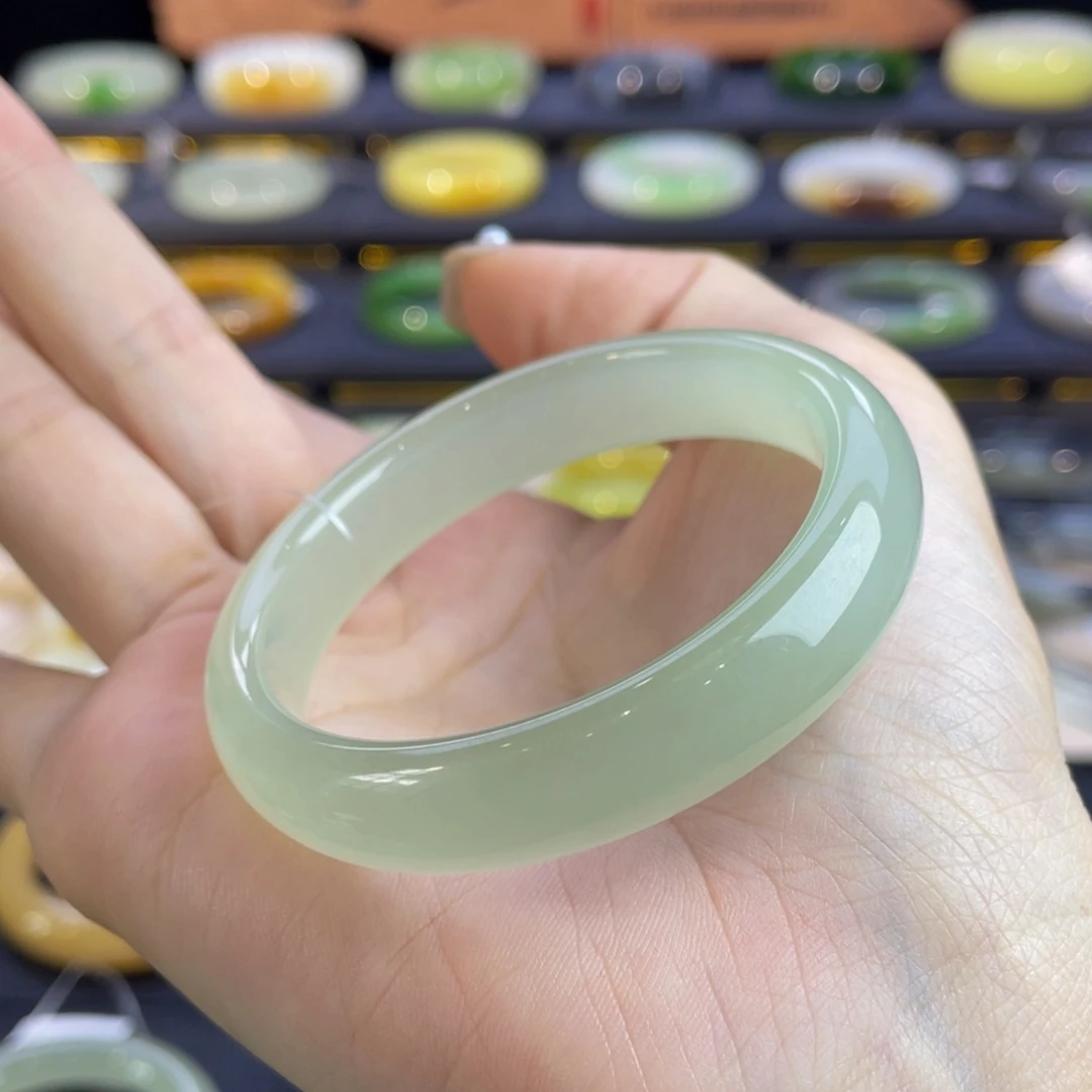 和田玉未镶嵌手镯-猫眼！高冰晴