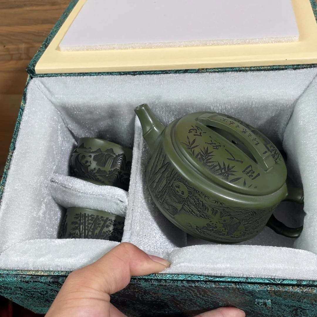 紫砂茶壶老厂紫砂壶一件。