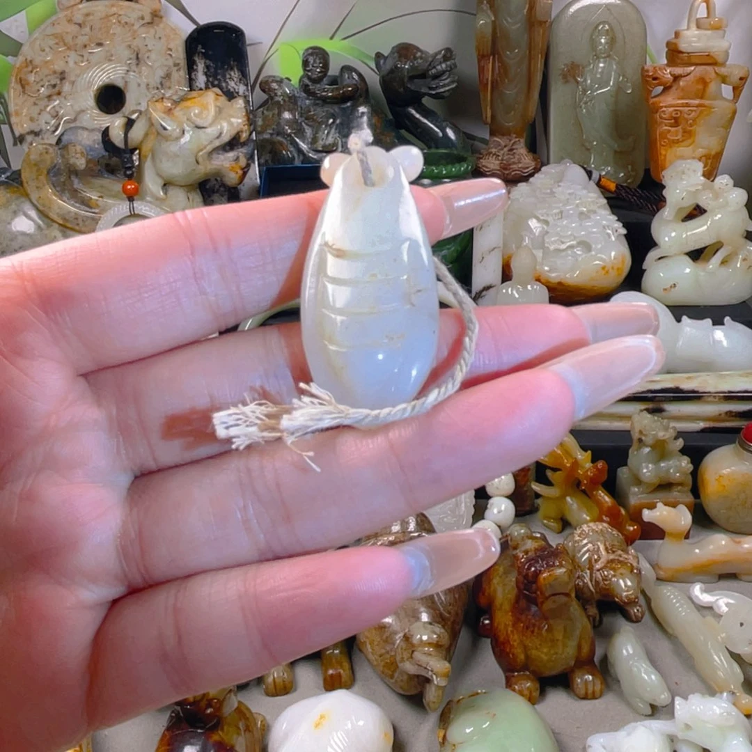 和田玉挂件未镶嵌3