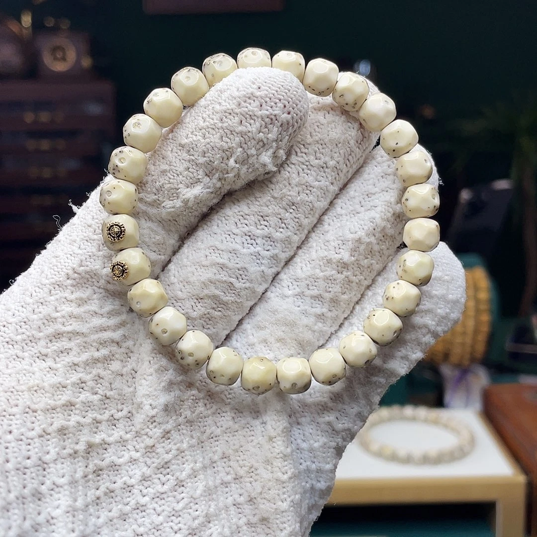 吊坠星月菩提双金大通体绿背